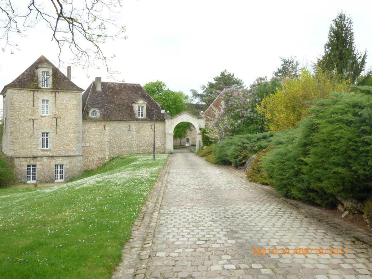 Chateau De Montrame Soisy-Bouy Luaran gambar
