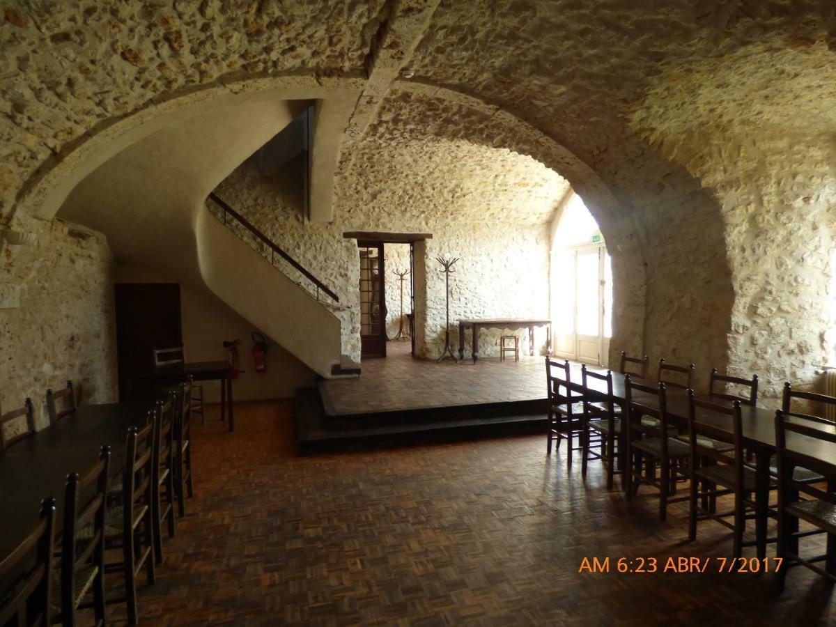 Chateau De Montrame Soisy-Bouy Luaran gambar