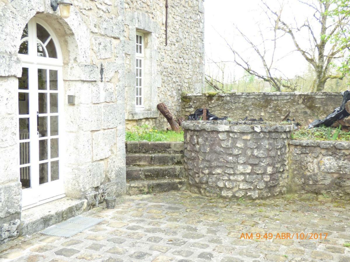 Chateau De Montrame Soisy-Bouy Luaran gambar