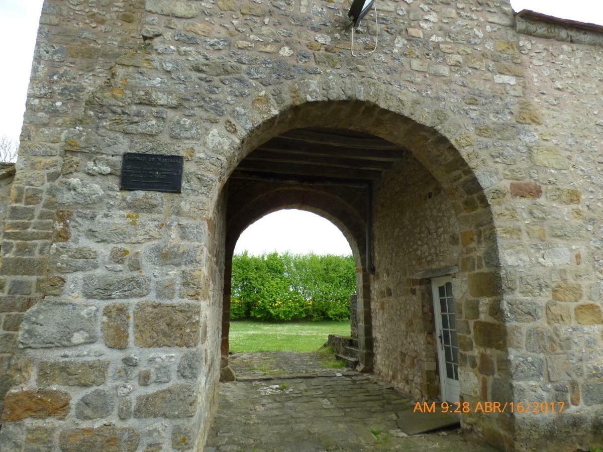 Chateau De Montrame Soisy-Bouy Luaran gambar